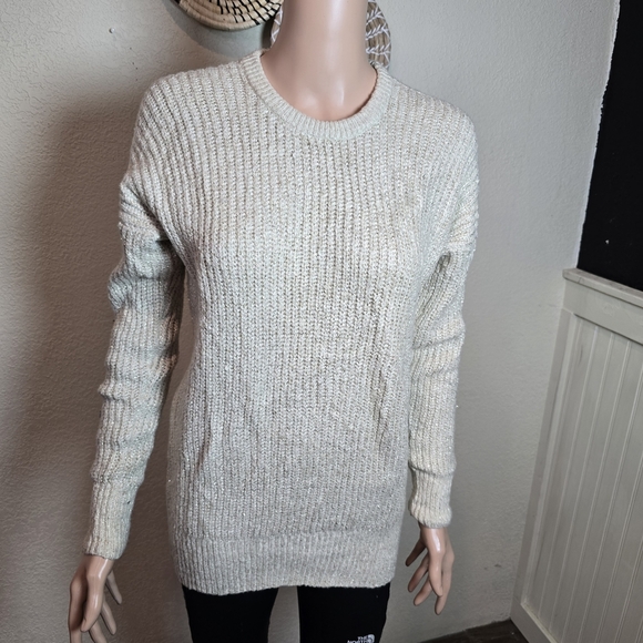 Abercrombie & Fitch Women's Light Gray Sweater - Picture 10 of 10
